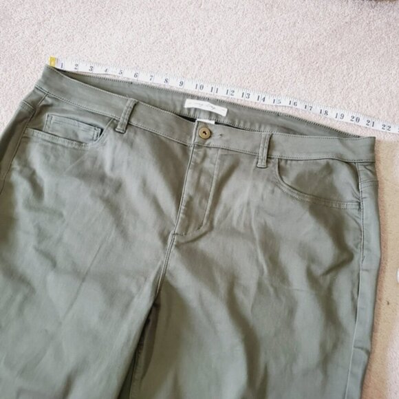NWT In Every Story Crop Capri Olive Green Stretch Spring Jeans 22 - Picture 5 of 7